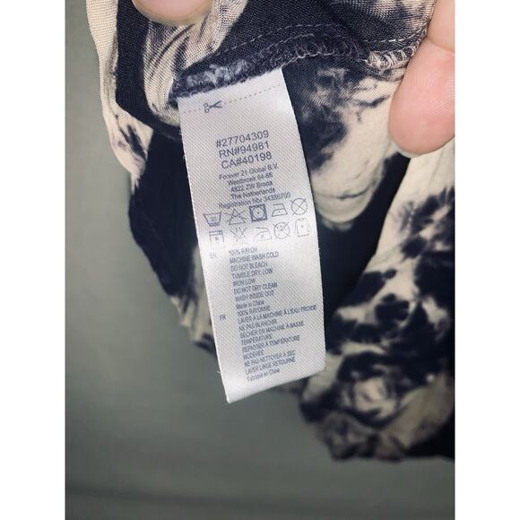 Sz S Forever 21 Tie Dye Top Tank Lattice Back Studs Neckline Boho Hippy Top EUC - Picture 7 of 14